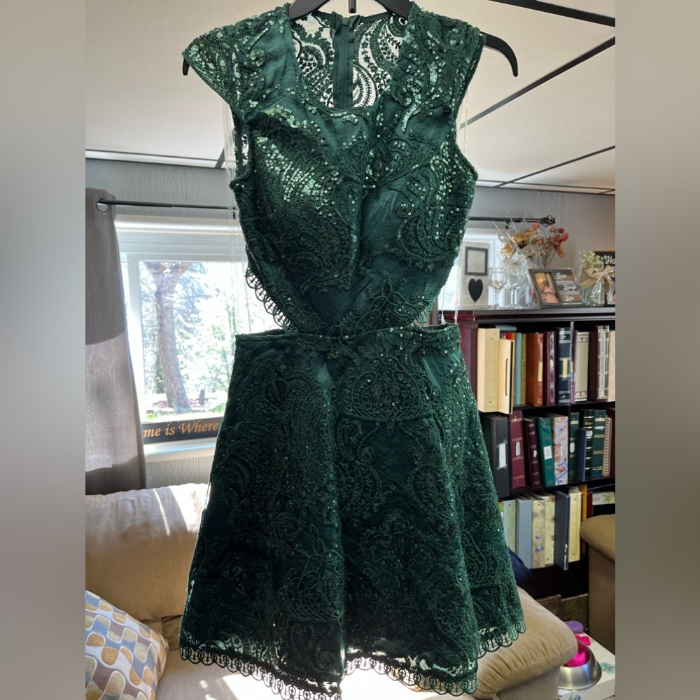 💚$15 FINAL PRICE💚Emerald green sequin prom formal gown My Michelle size 3